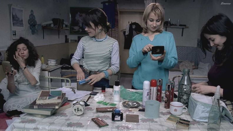 4 Months, 3 Weeks and 2 Days - Anamaria Marinca Smiling With Friends