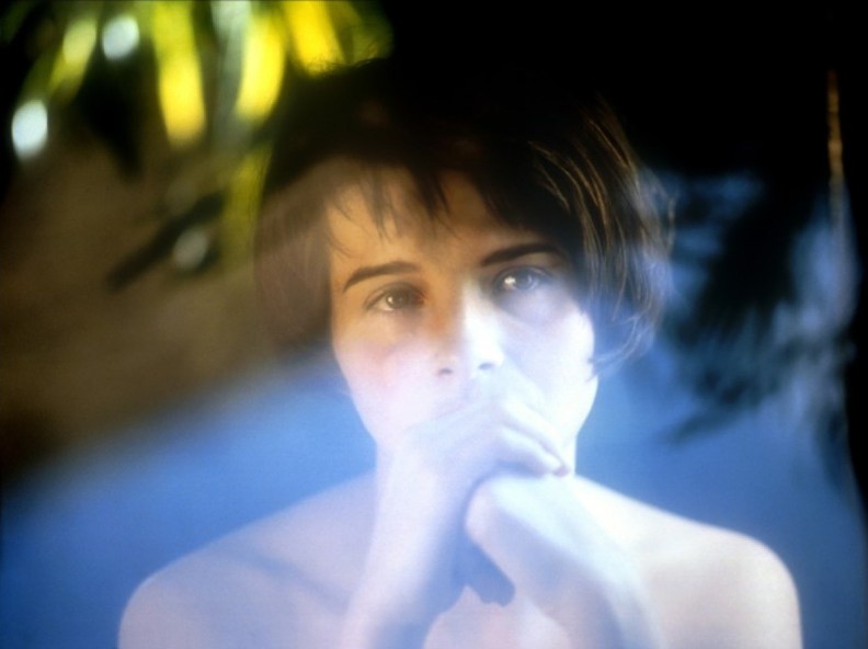 Three_Colours-Blue-Juliet_Binoche-iznogoodgood